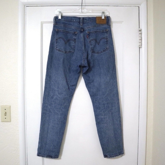 Revolve Levi's Wedgie Icon Fit Button Fly Cropped Jeans Size 28 These Dreams - Picture 6 of 10